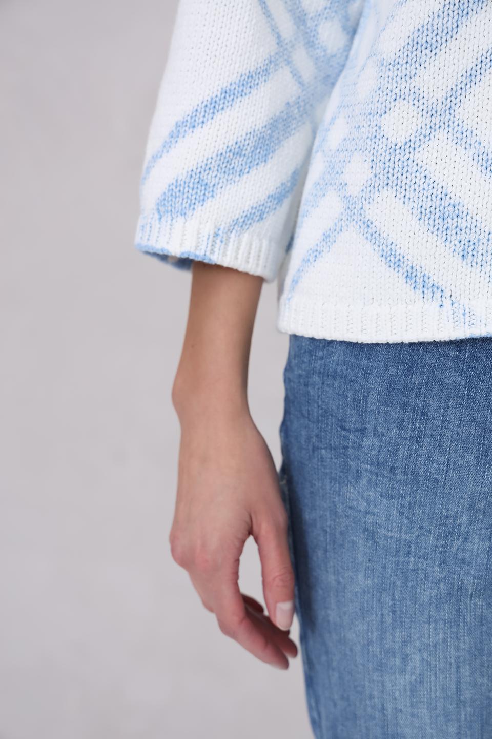 Пуловер Monari в голубую клетку