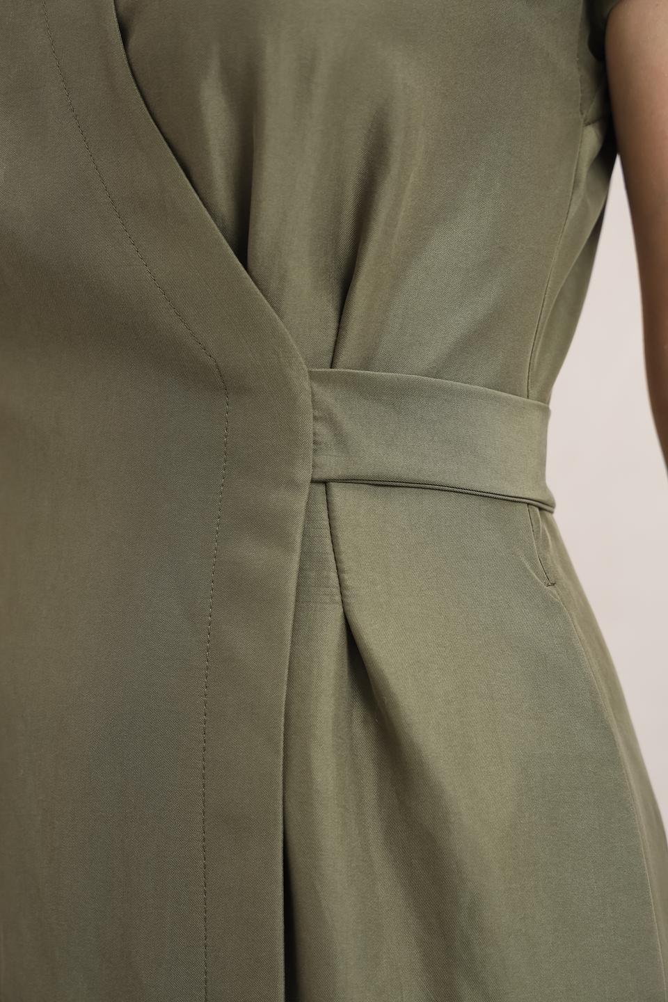 Платье Beatris оливковое с воротником