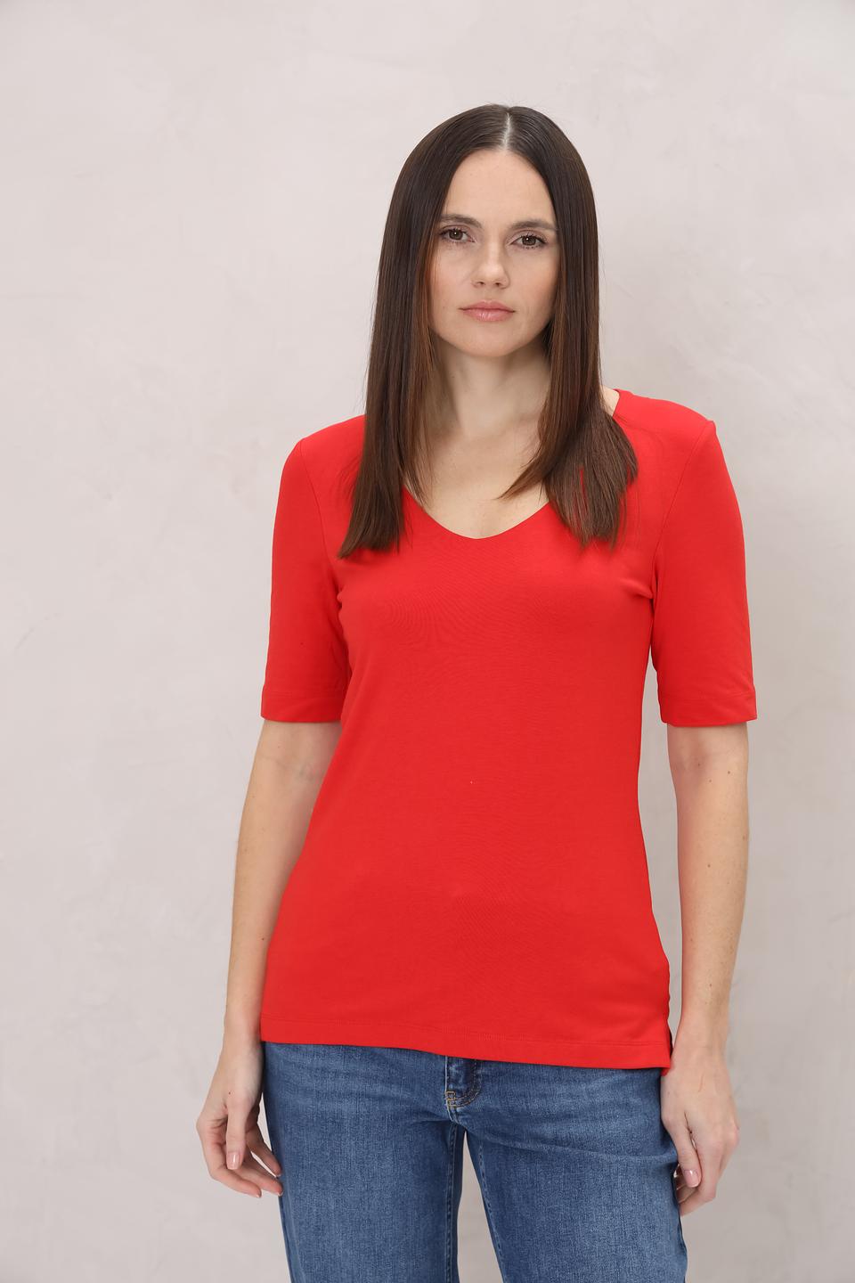 Футболка Oui красная с V-образным вырезом