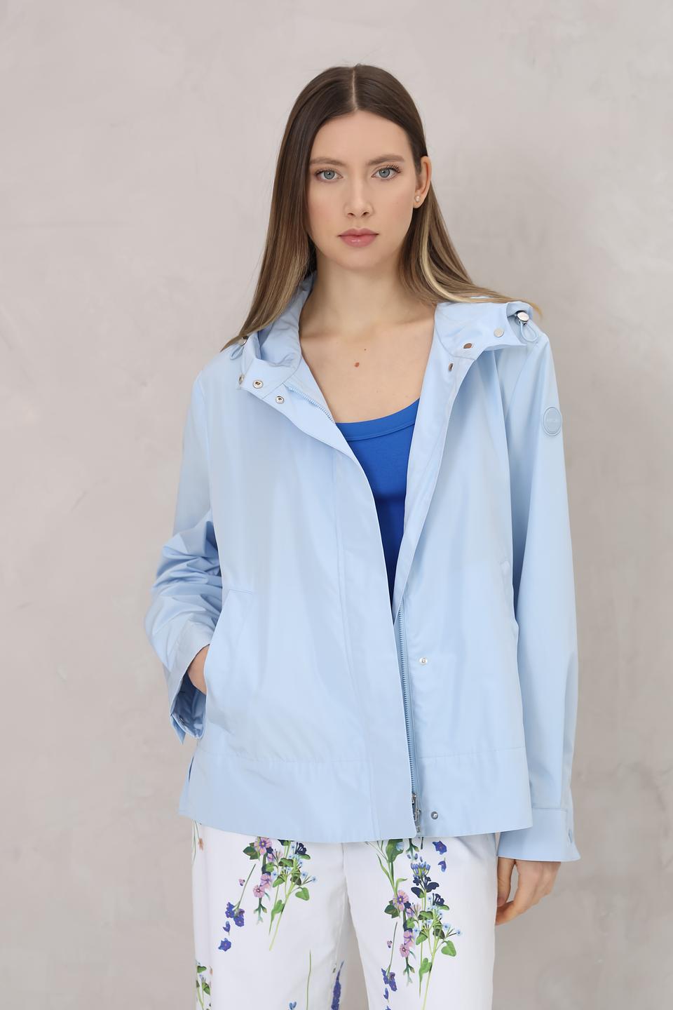 Ветровка Marc Cain голубого цвета