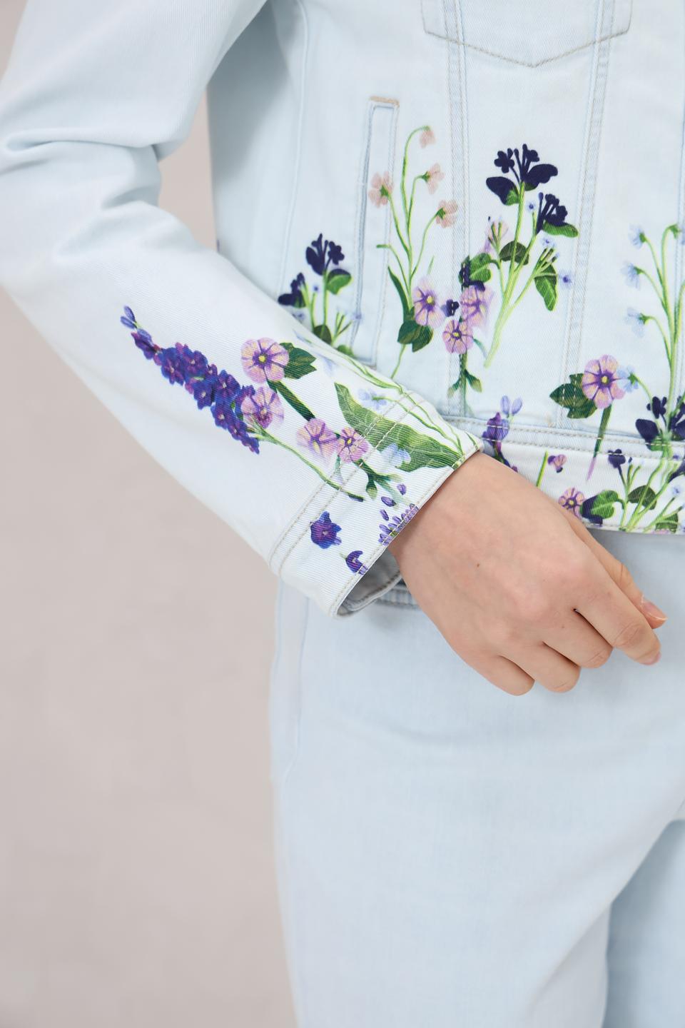 Жакет Marc Cain с вышивкой голубой