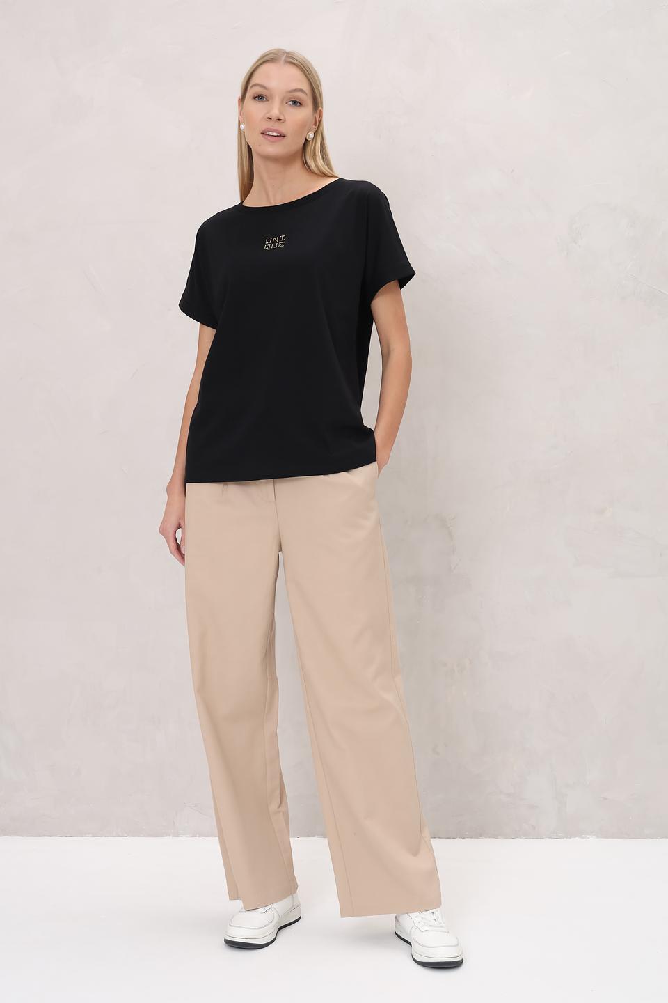 Футболка UNQ женская чёрная с логотипом