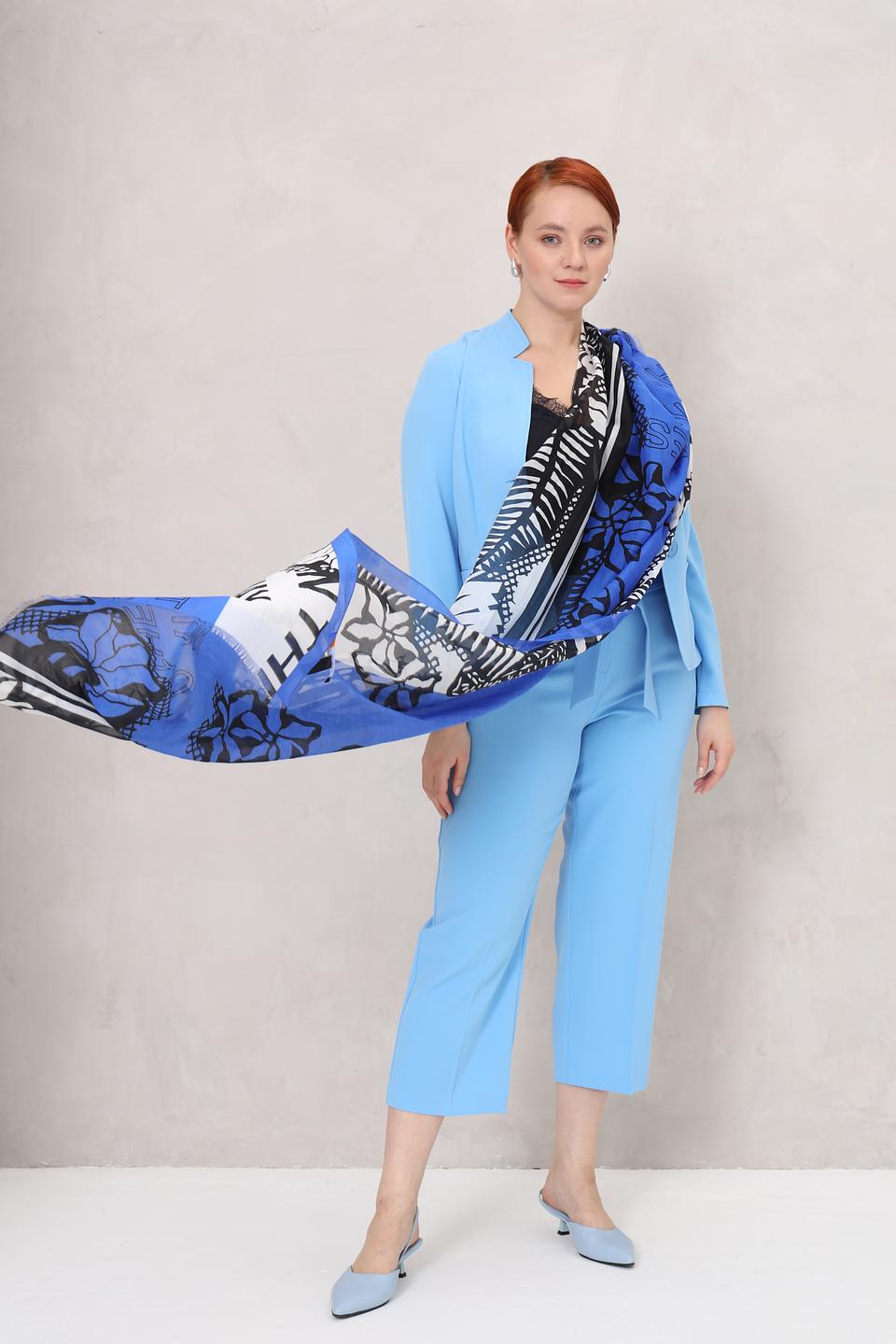 Шарф Marc Cain с цветочным принтом