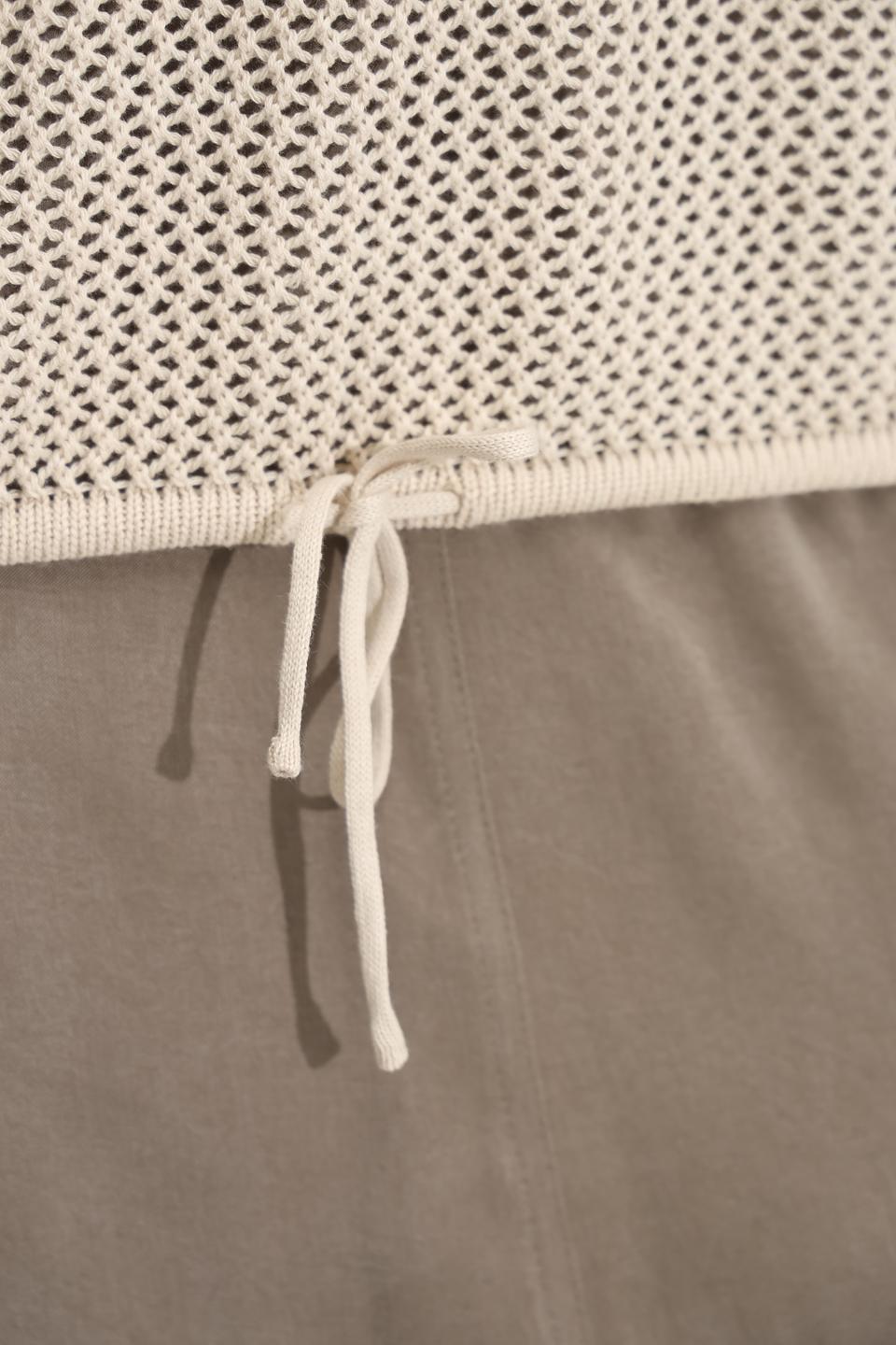 Пуловер Bianca с кружевной вставкой бежевый