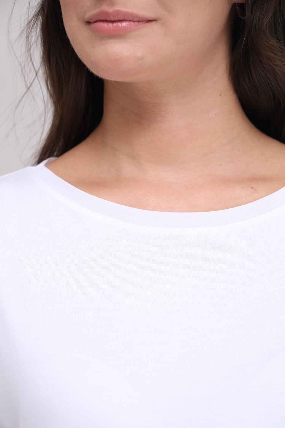 Футболка More and More женская белая