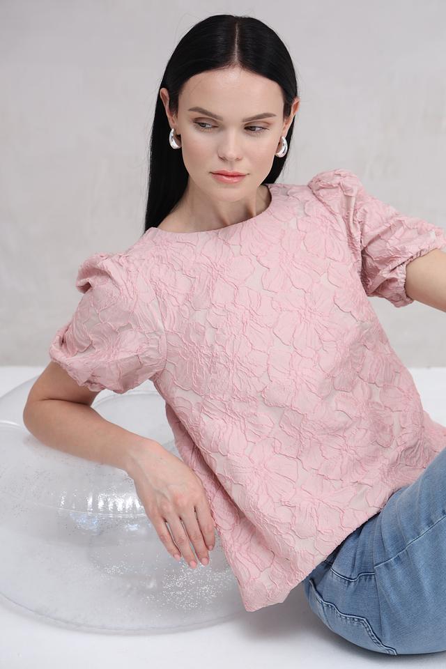 Блуза Rich and Royal с кружевом