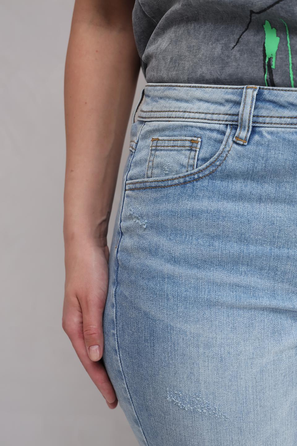 Джинсы Taifun с вышивкой голубые