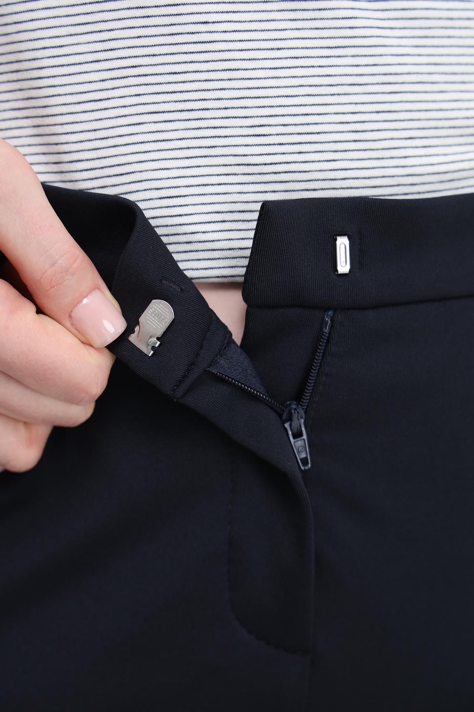 Брюки Tuzzi прямые темно-синие