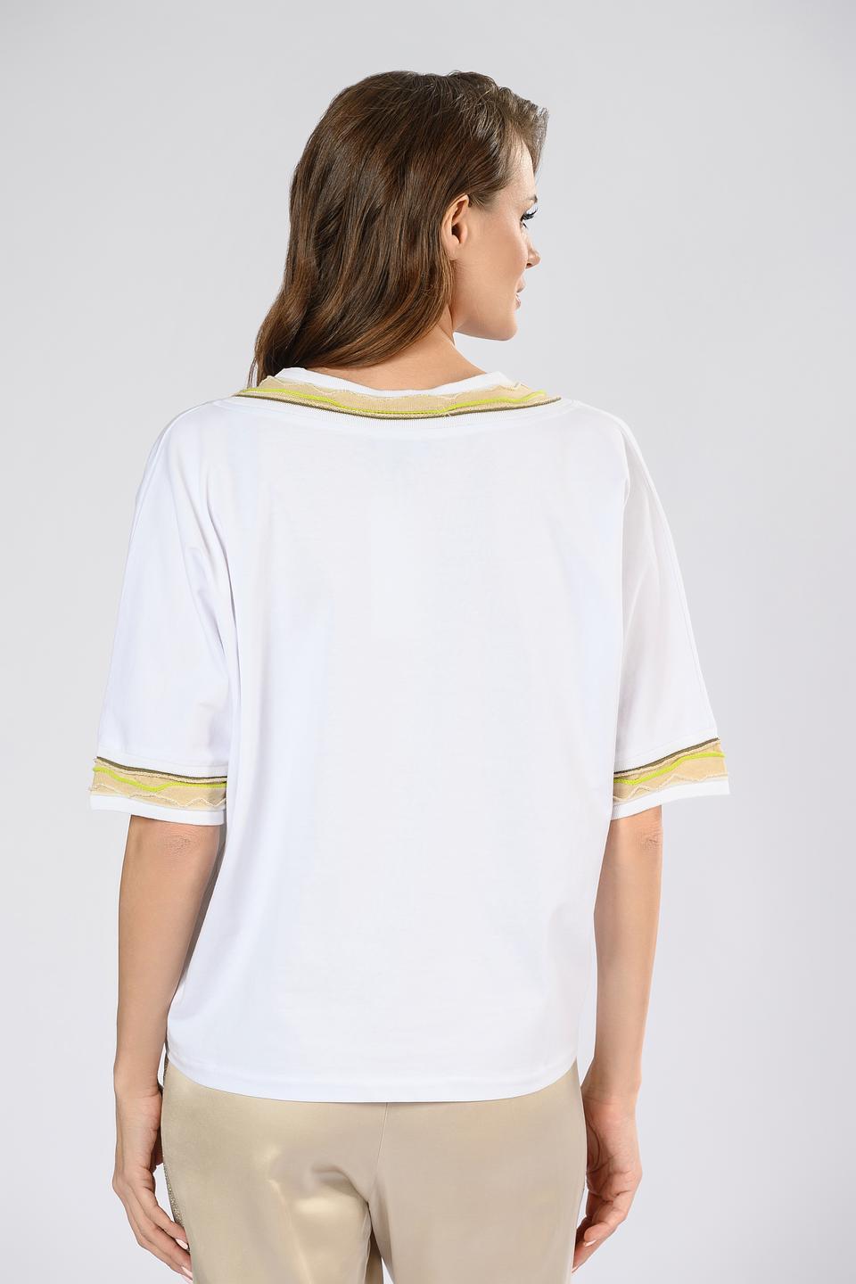 Блуза Tricot Chic с V-образным вырезом