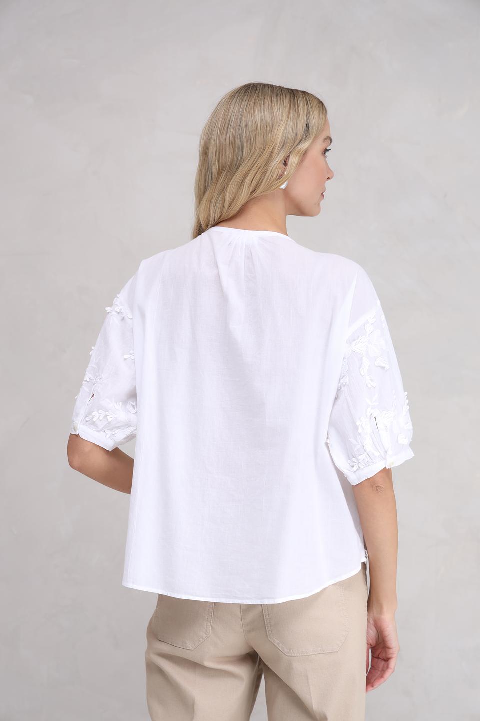 Блуза Broadway с вышивкой