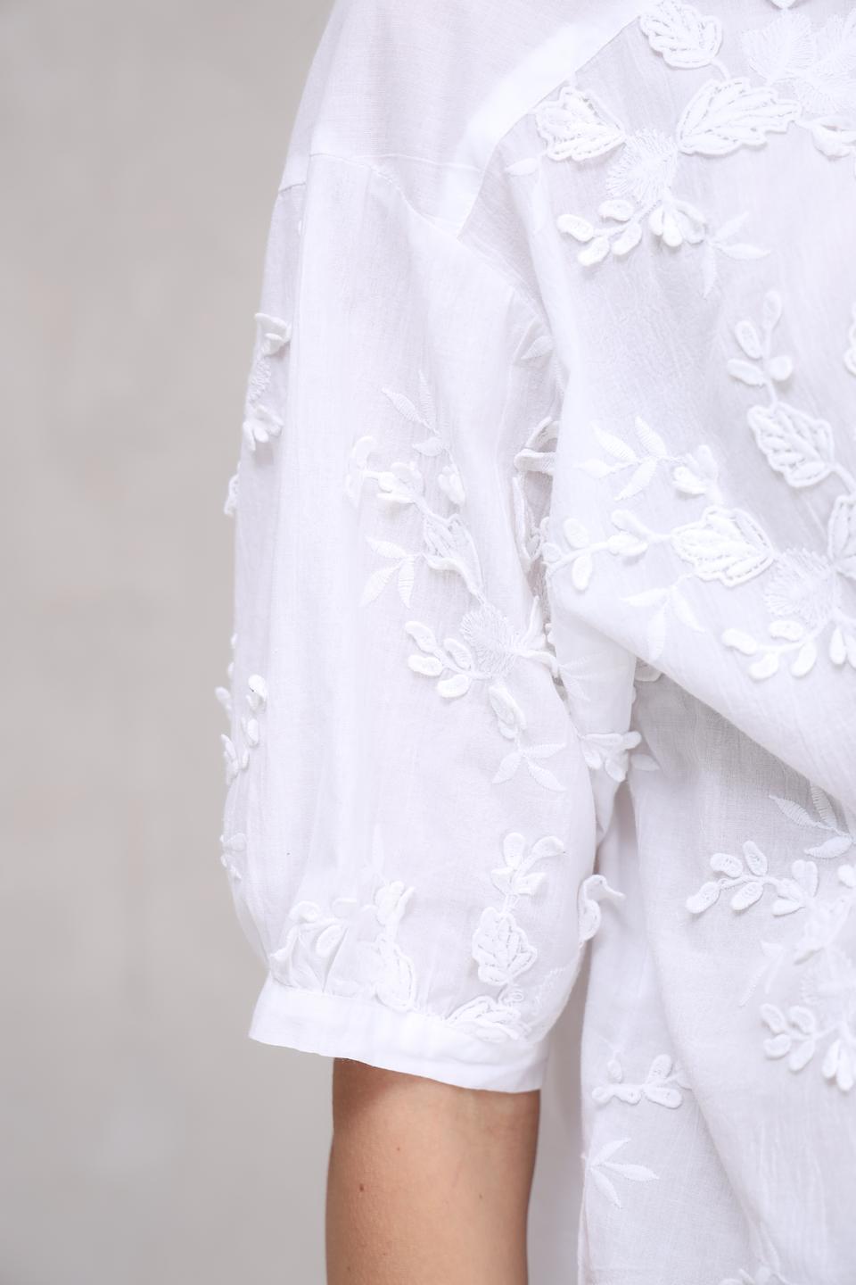 Блуза Broadway с вышивкой