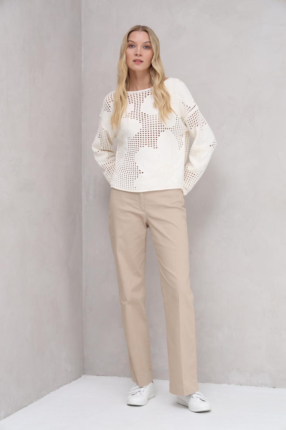 Пуловер Oui с ажурной вставкой молочный