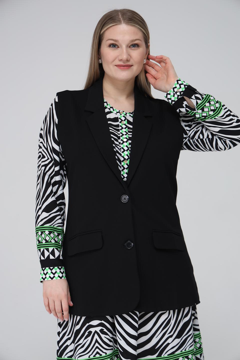 Жилет Frapp чёрный приталенный