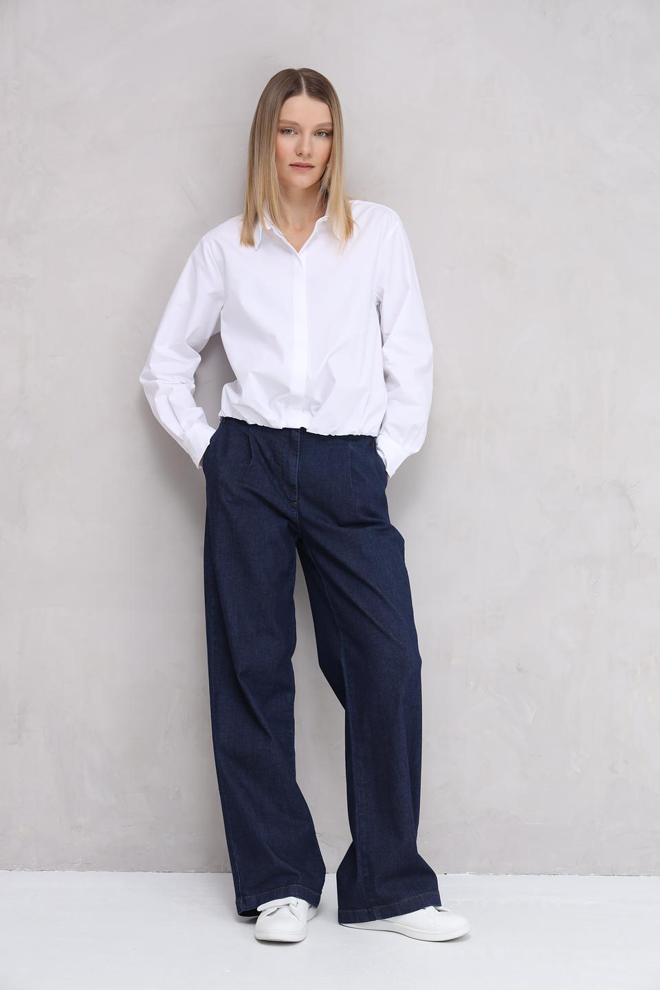 Блуза More and More белая приталенная