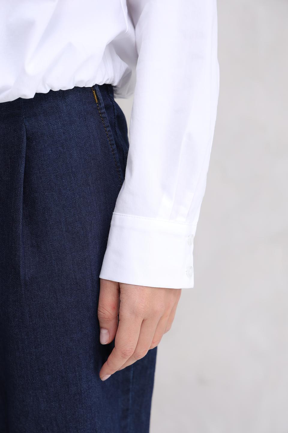 Блуза More and More белая приталенная