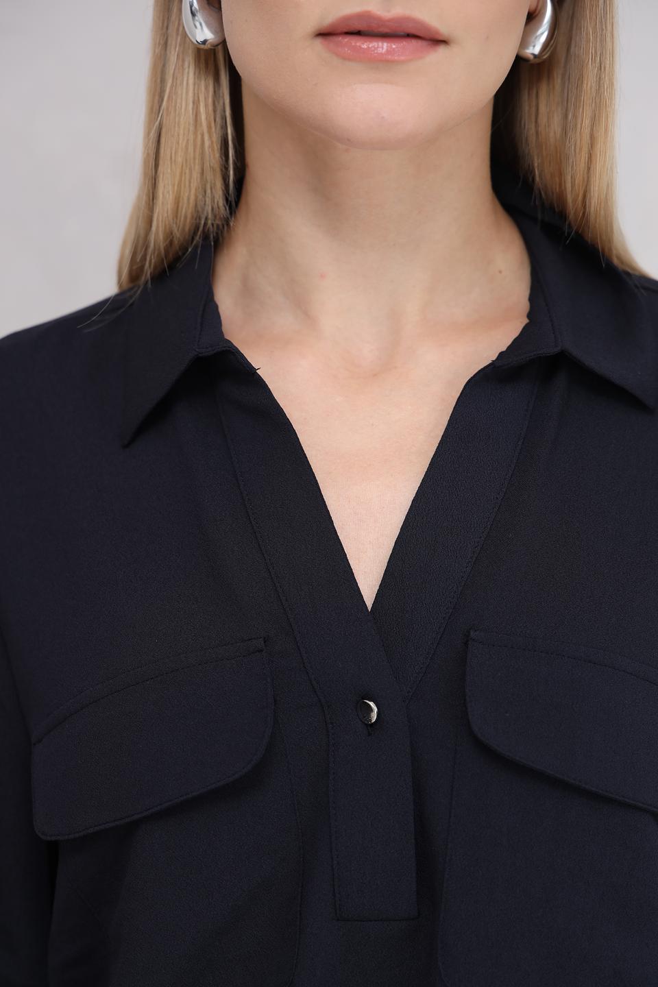 Блуза More and More с карманами черная