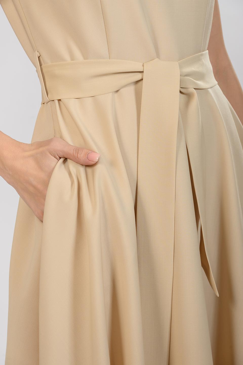 Платье Malej бежевое с поясом