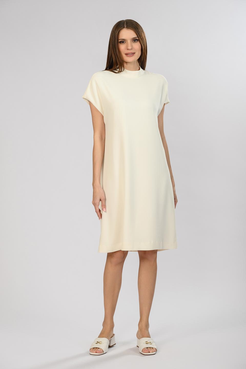 Платье Emka кремовое с вырезом