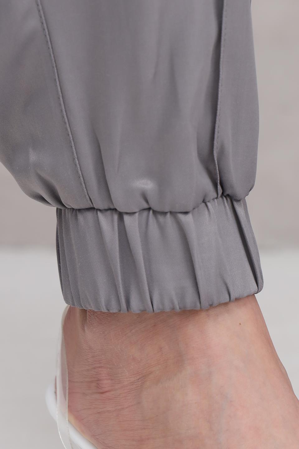 Брюки Lecomte серые с карманами