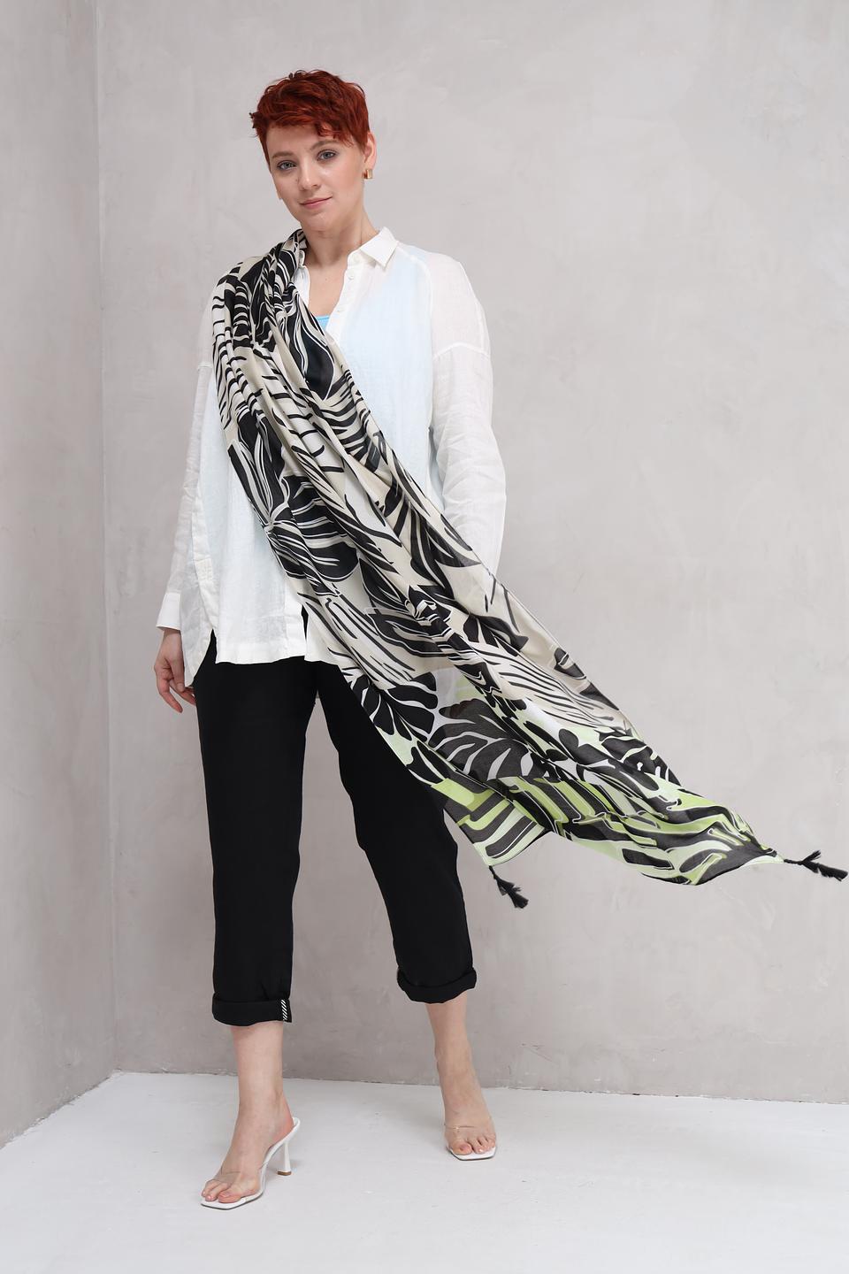 Платок Olsen с тропическим принтом