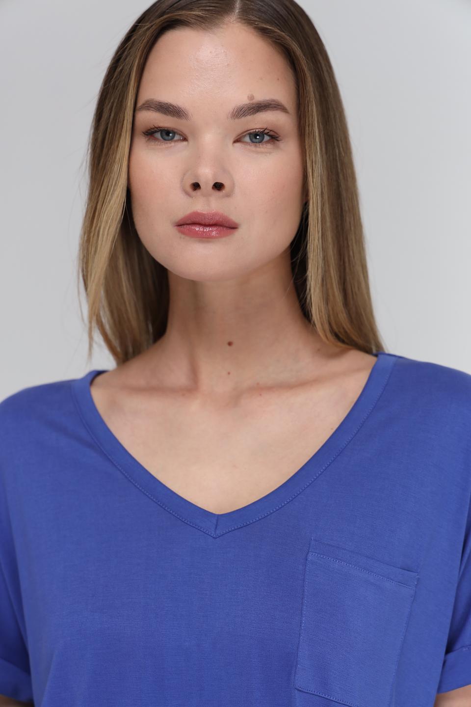 Футболка Bugatti синяя с карманом