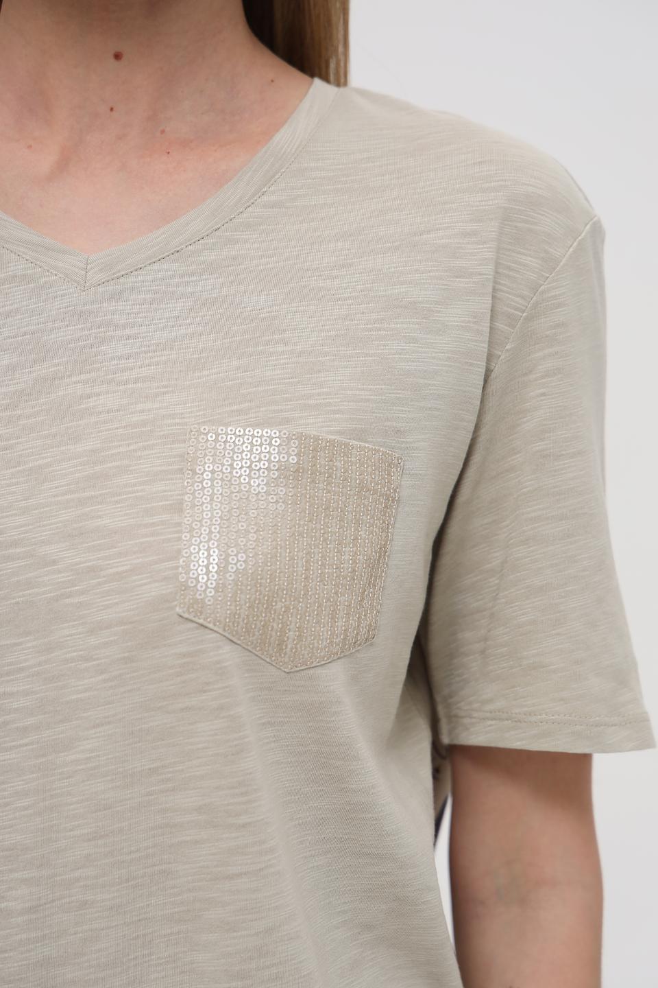 Блуза Lecomte с карманом бежевая