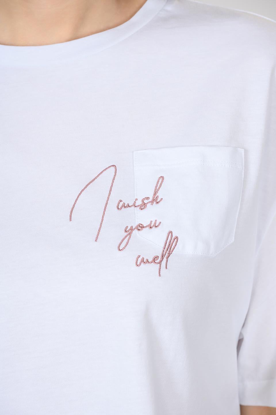 Футболка Rich and Royal белая с вышивкой