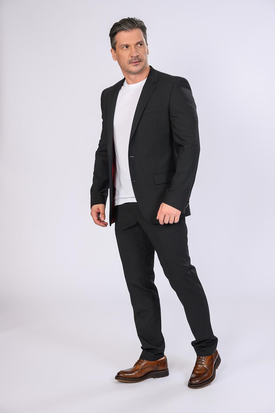Костюм классический Hugo чёрный