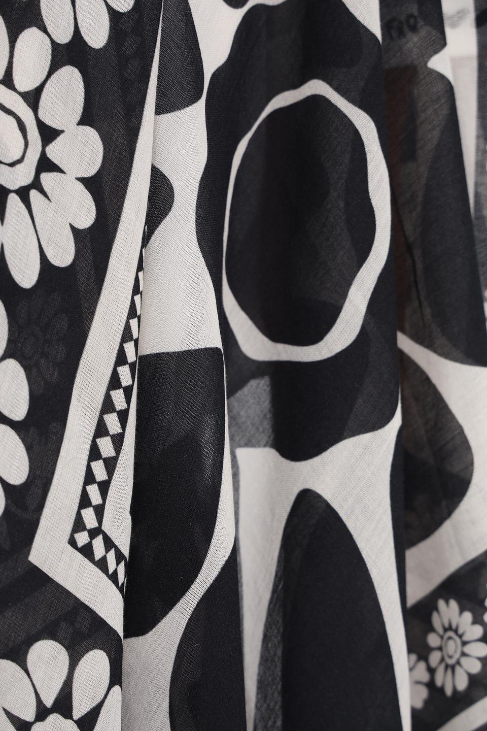 Платок Oui с цветочным принтом чёрный