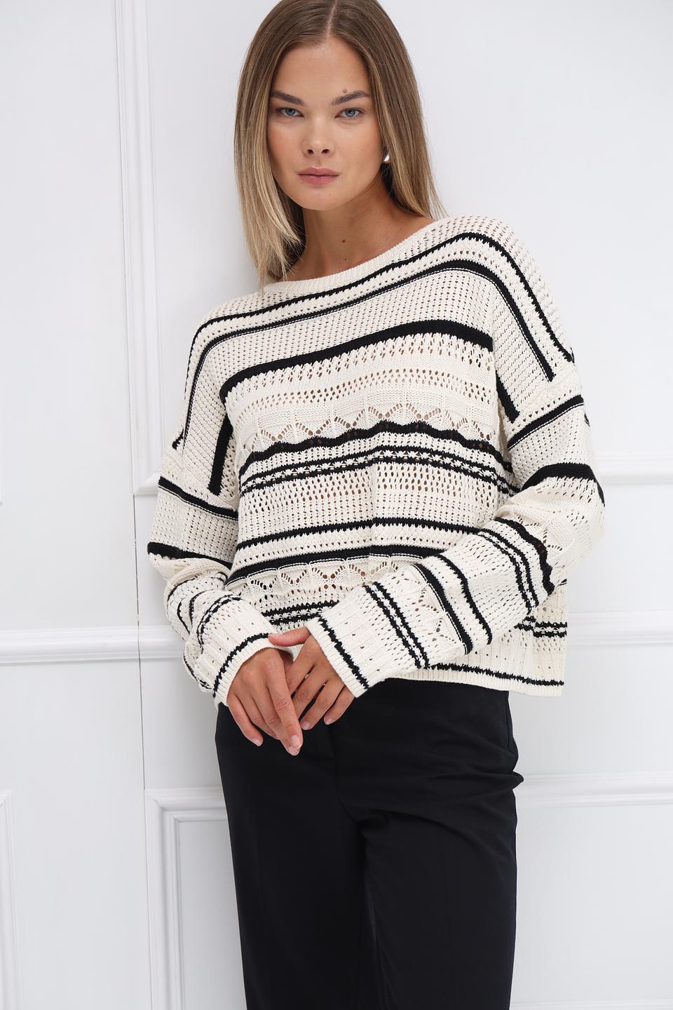 Пуловер Oui в полоску кремовый