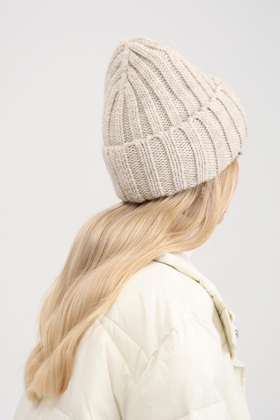 Шапка Adel вязаная бежевая