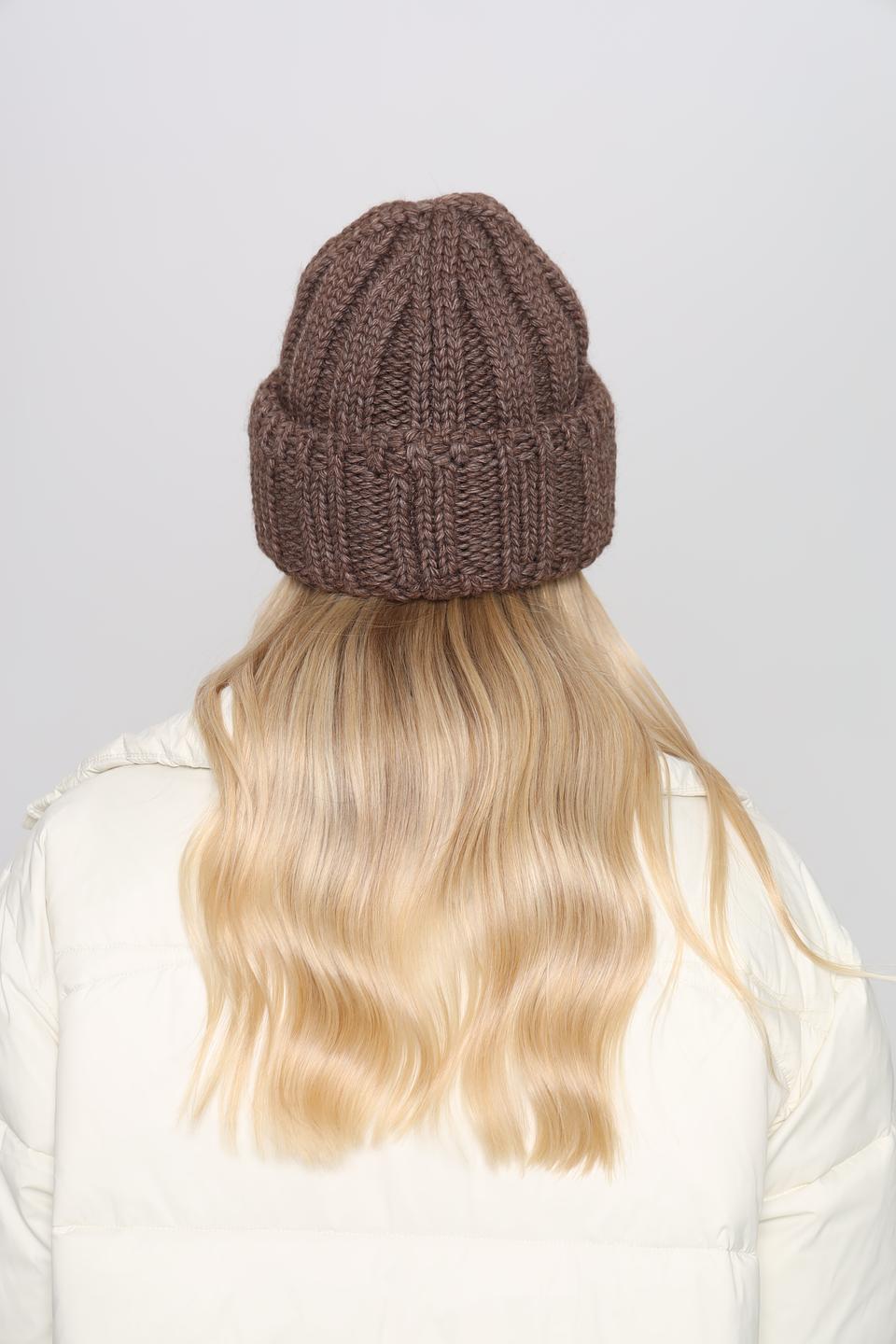 Шапка Adel вязаная коричневая