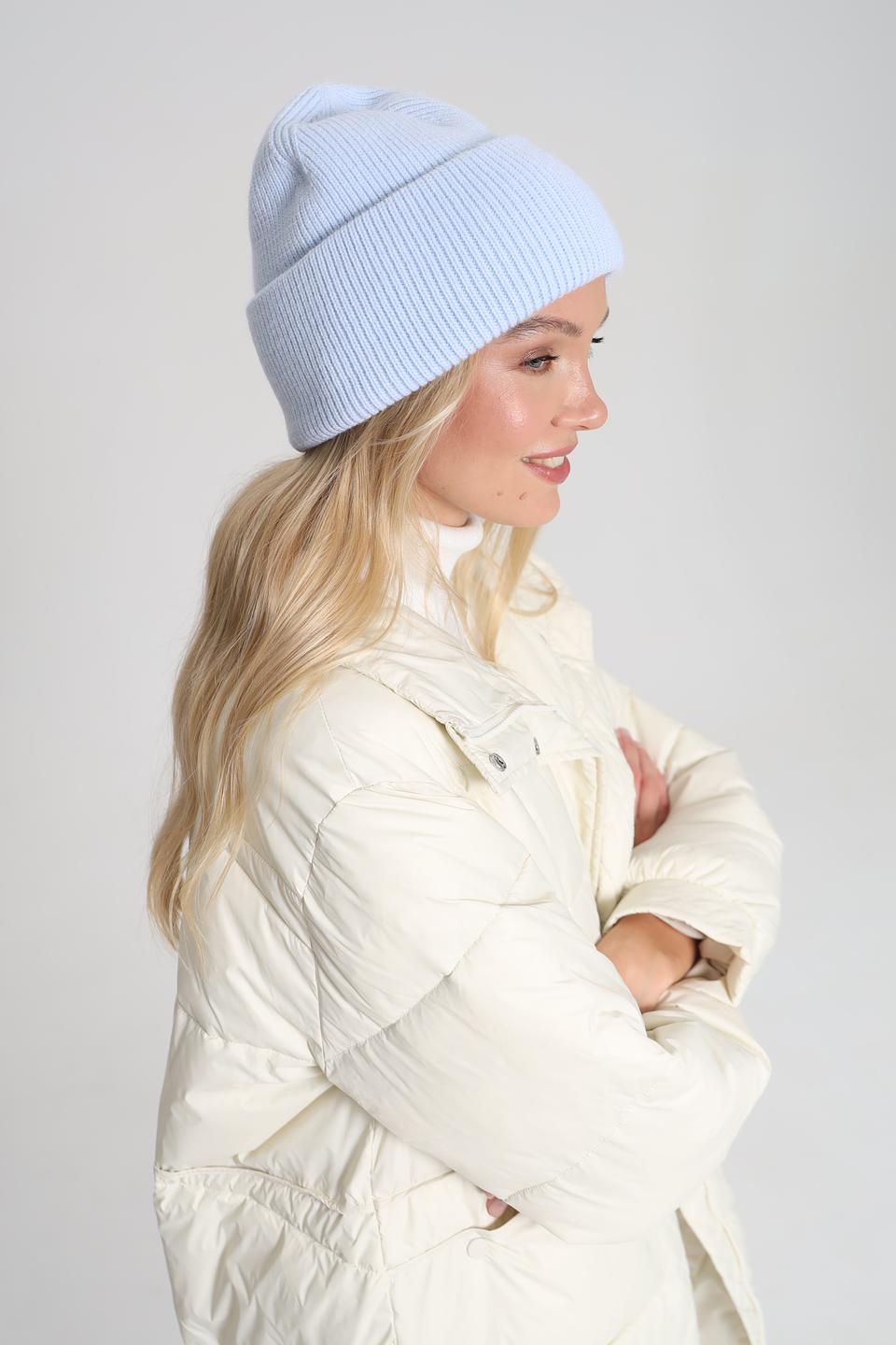 Шапка Adel голубая