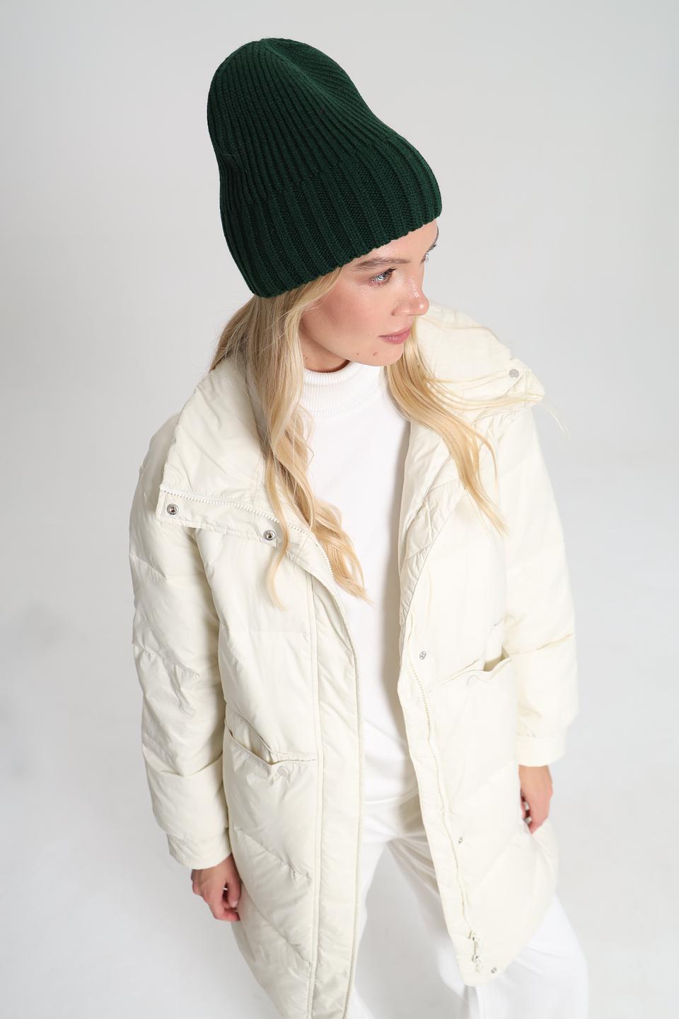 Шапка Adel вязаная зелёная