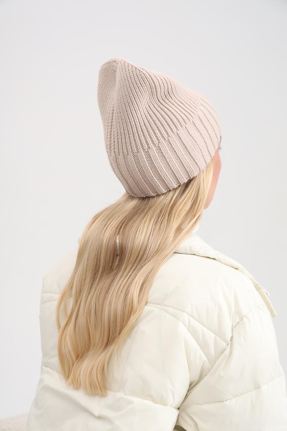 Шапка Adel вязаная бежевая