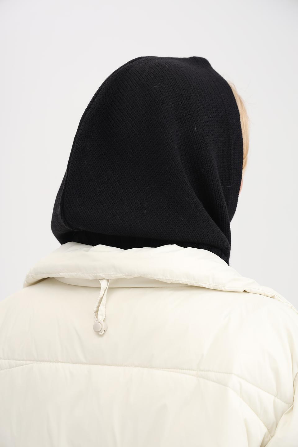 Шапка Adel чёрная вязаная