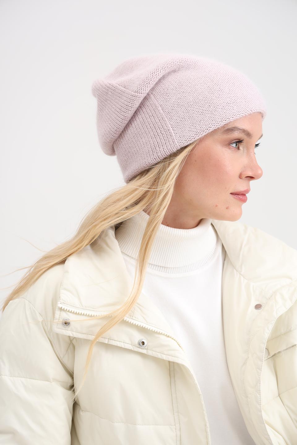 Шапка Adel вязаная пудровая