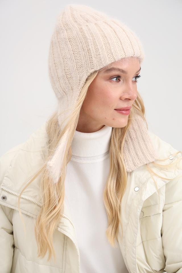 Шапка Adel с ушами бежевая