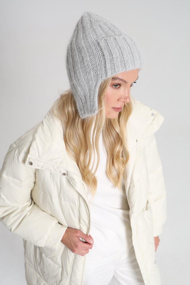 Шапка Adel вязаная серая