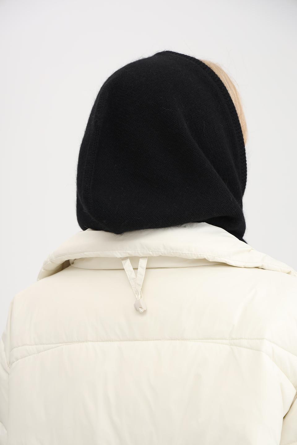 Шапка Adel чёрная вязаная