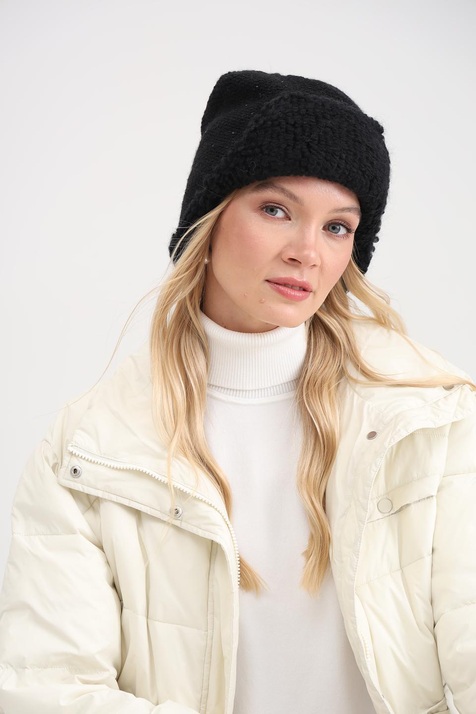 Шапка Adel вязаная чёрная