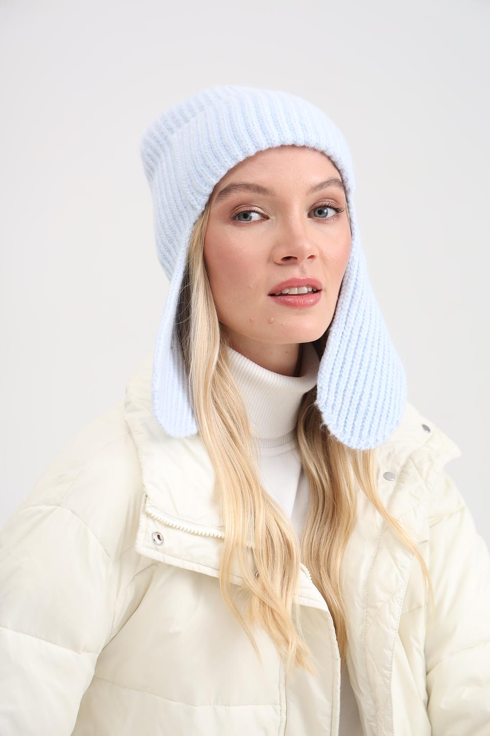 Шапка Adel с ушами голубая