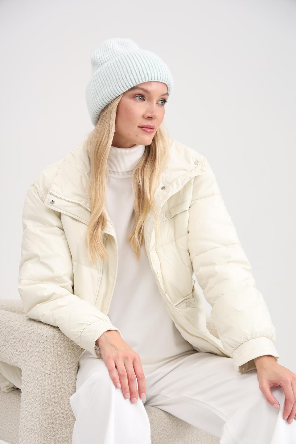 Шапка Adel вязаная мятная