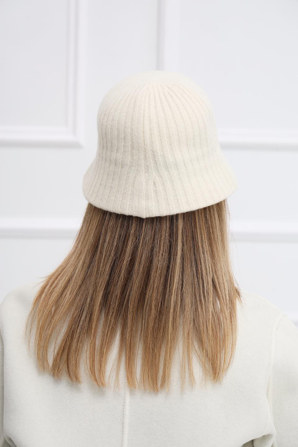 Шапка Marc Cain вязаная бежевая