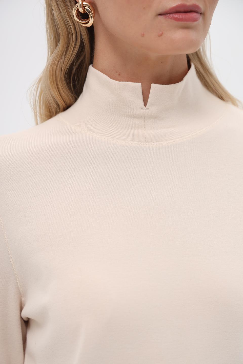 Водолазка Pezzo бежевая