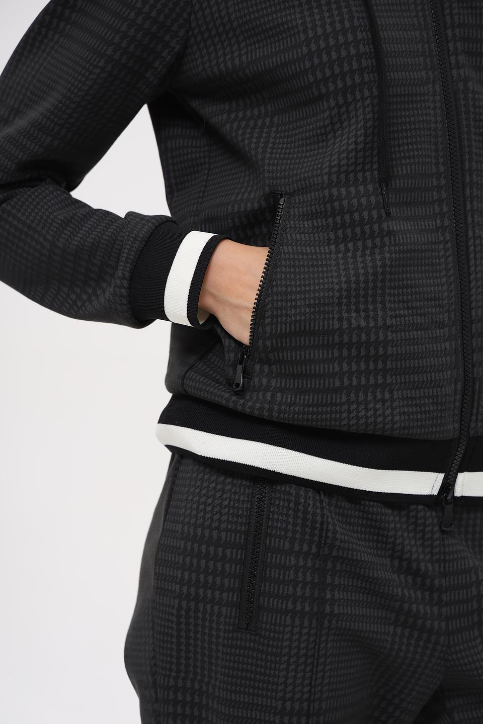 Толстовка Pezzo в клетку с белыми полосами