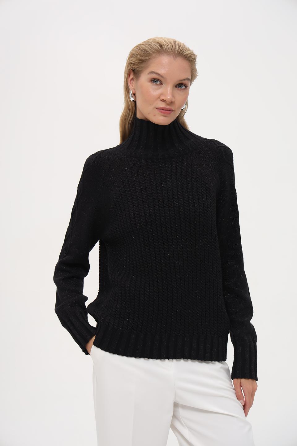 Водолазка Pezzo чёрная с косами