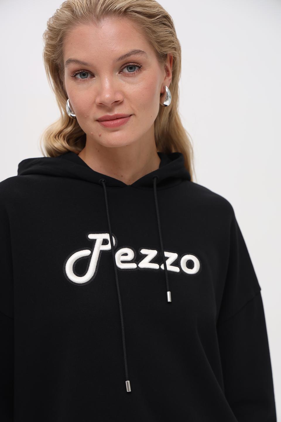 Толстовка Pezzo с логотипом чёрная