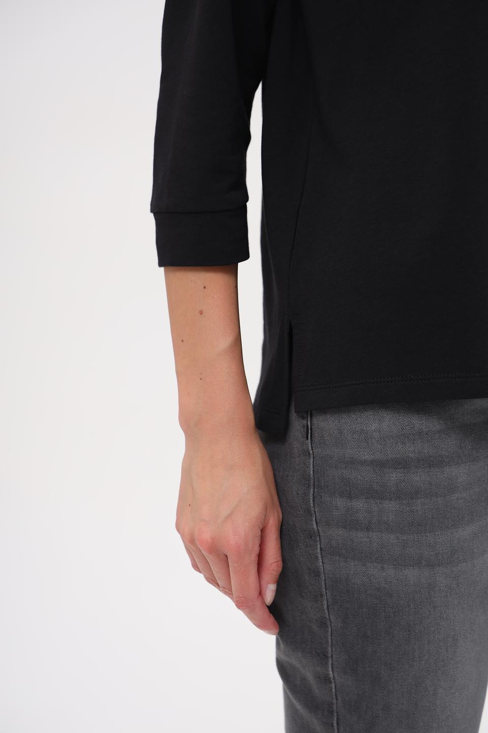 Пуловер Pezzo с надписью "HAPPINESS"