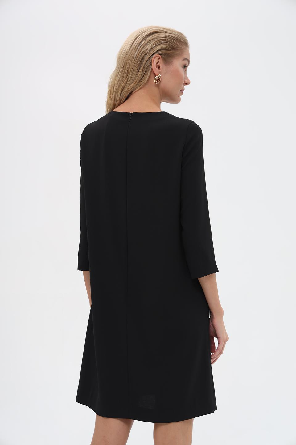 Платье Pezzo чёрное с вырезом